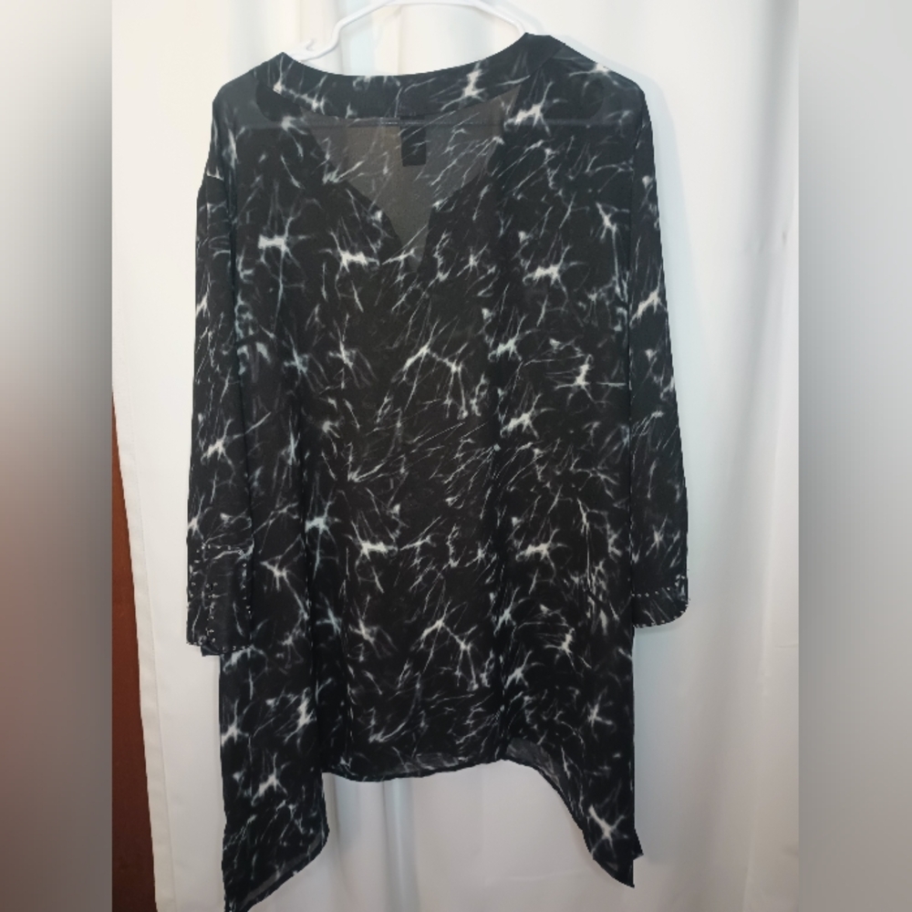 Maggie Barnes 3X Whimsigoth Asymmetric Tunic Top Black White Beaded Semi Sheer - Picture 2 of 9